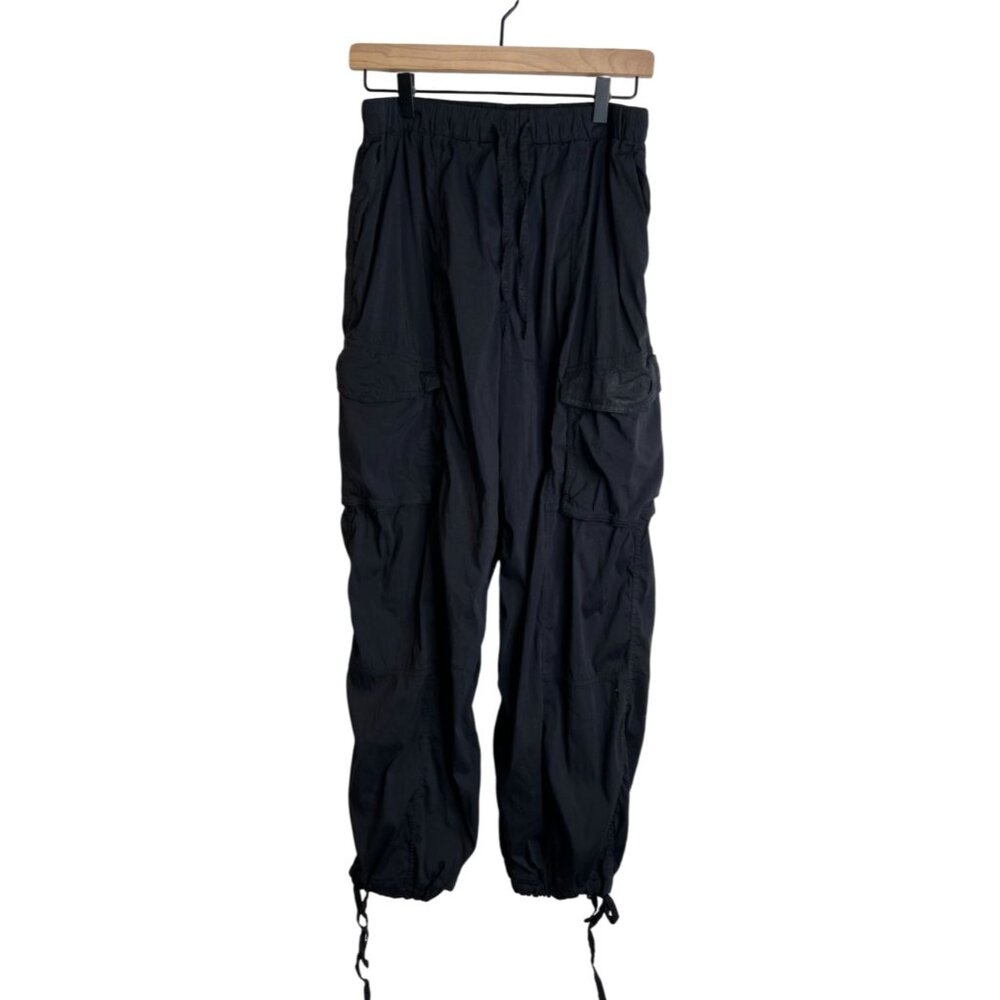 Lululemon Black Lightweight Mid Rise Adjustable Cargo Pant Size Small Damaged